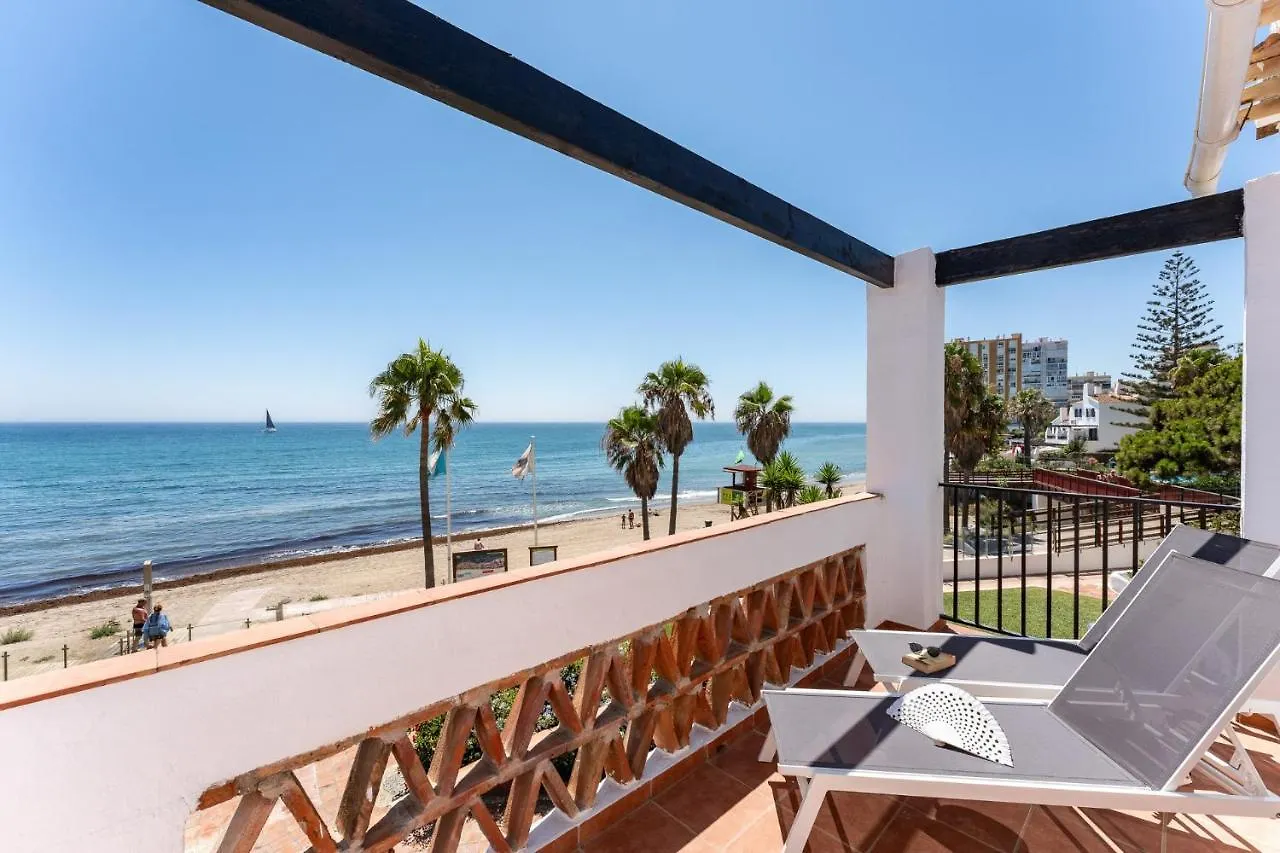 Dona Lola Renata: Beachfront Duplex with Sea Views Sitio de Calahonda 0*,  Spain
