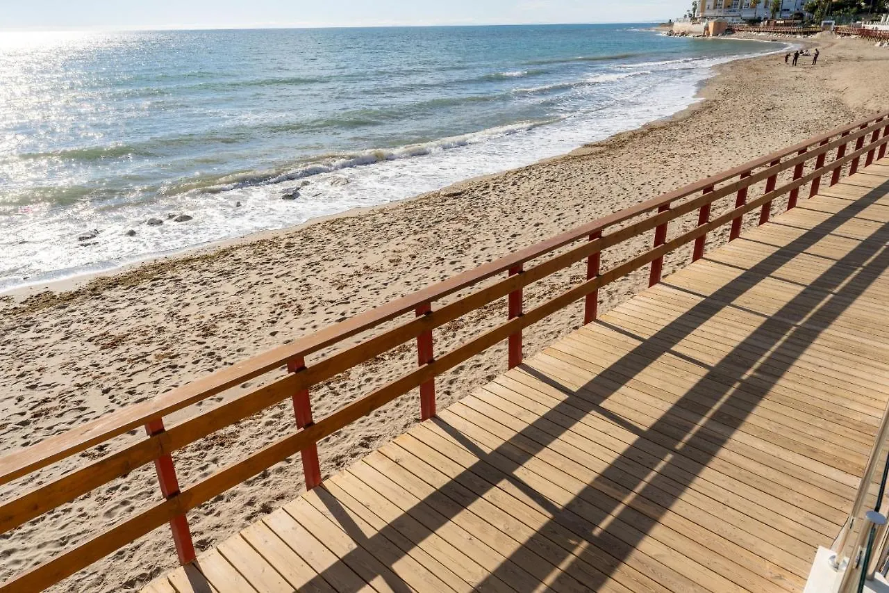 Dona Lola Renata: Beachfront Duplex with Sea Views Sitio de Calahonda 0*,  Spain